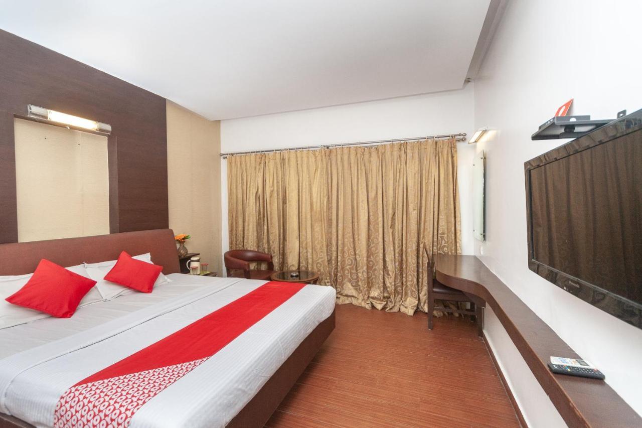Oyo 19674 Apoorva'S Guest House Chennai Extérieur photo