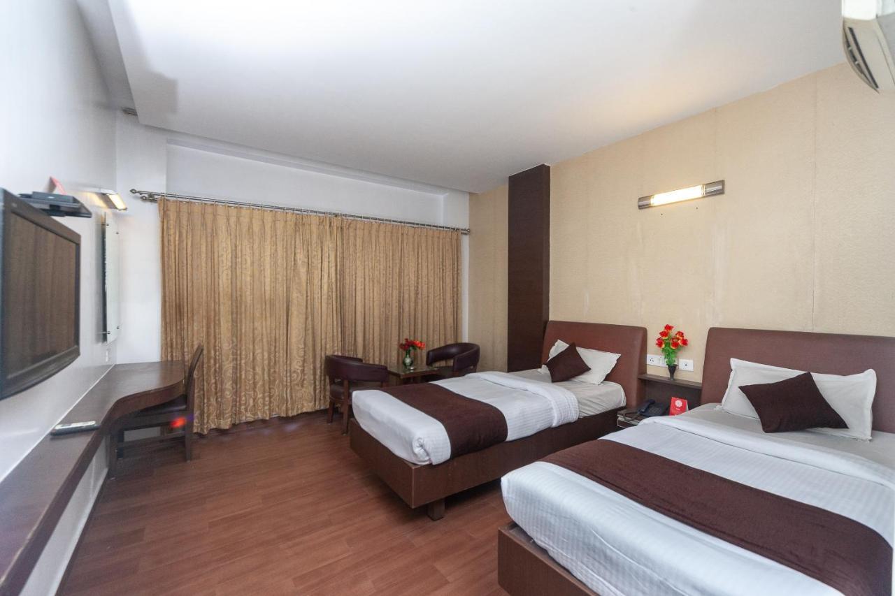 Oyo 19674 Apoorva'S Guest House Chennai Extérieur photo